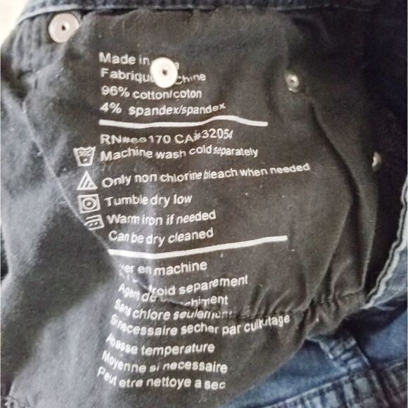 BDG cut off shorts raw hem dark denim wash - Picture 4 of 6